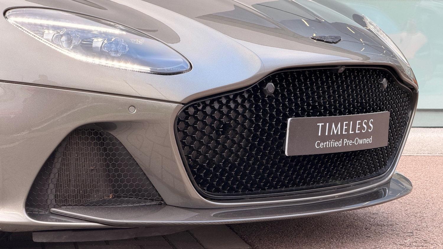 Used Aston Martin DBS 2021 for sale - 76712337: Photo 22