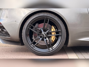 Used Aston Martin DBS 2021 for sale - 76712337: Photo