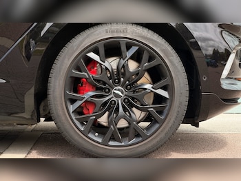 Used Aston Martin DBX 2021 for sale - 79267045: Photo