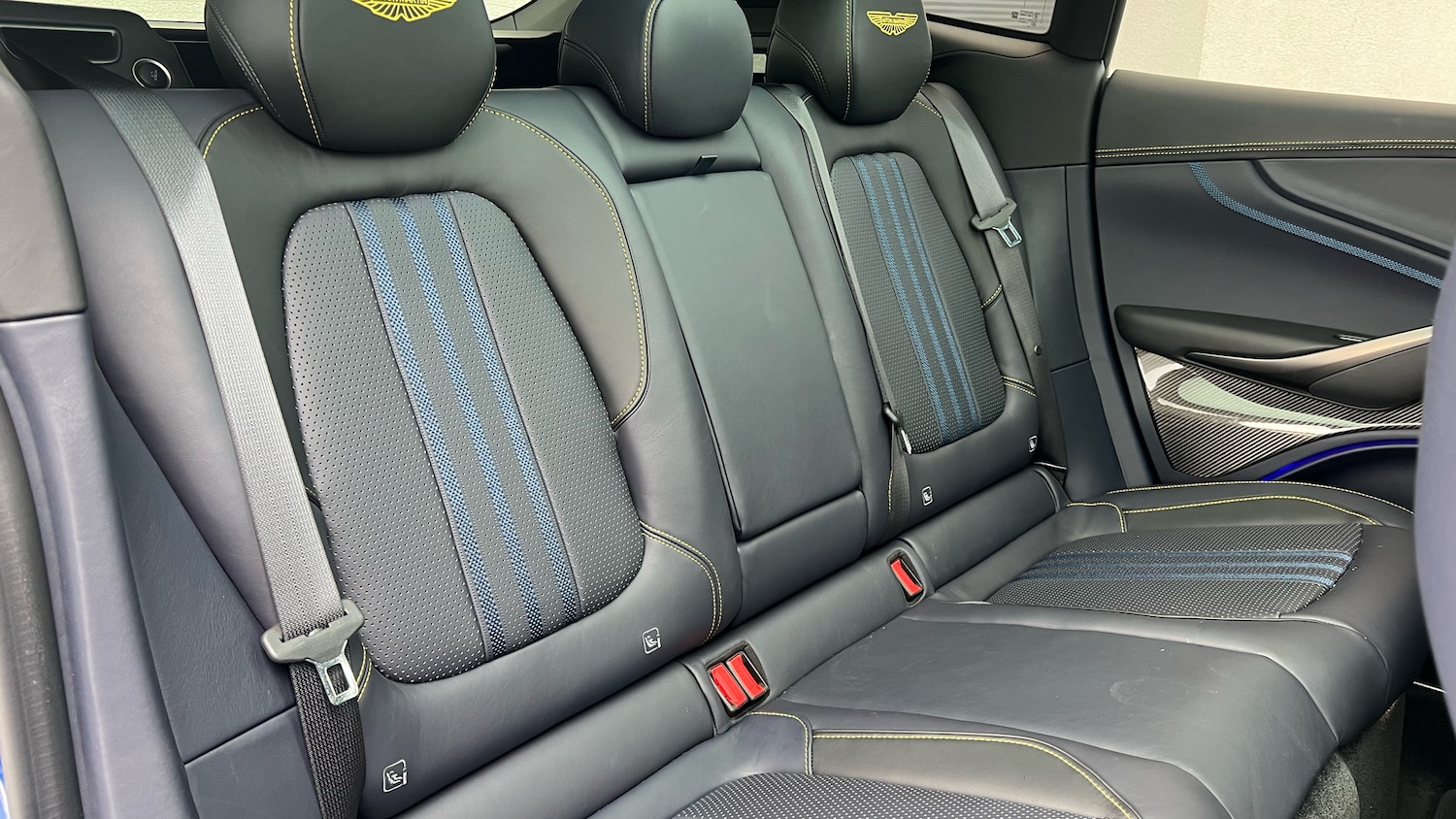 Used Aston Martin DBX 2025 for sale - 77937734: Photo 22