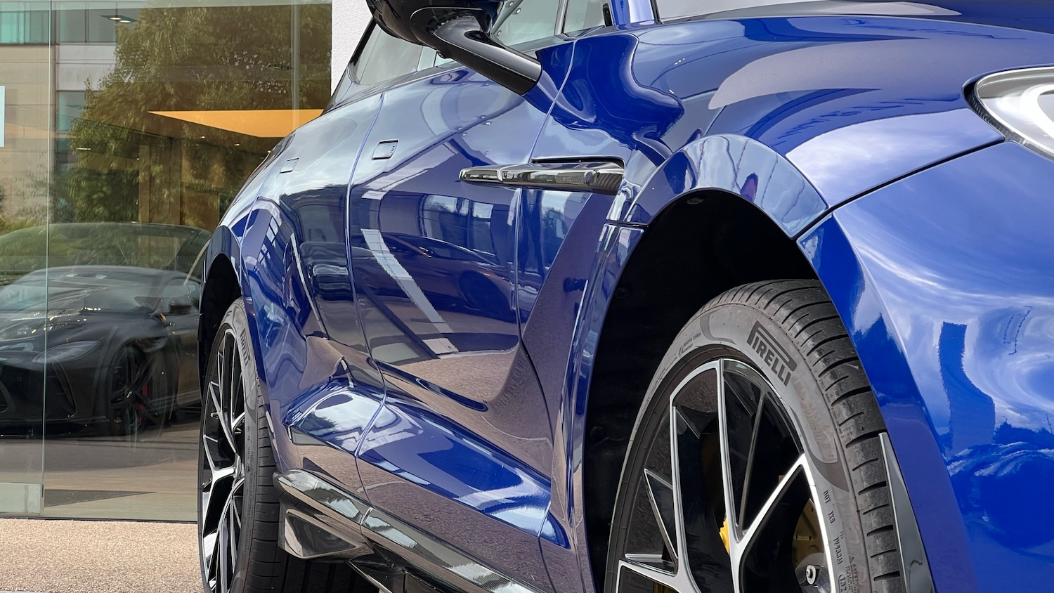 Used Aston Martin DBX 2025 for sale - 77937734: Photo 24