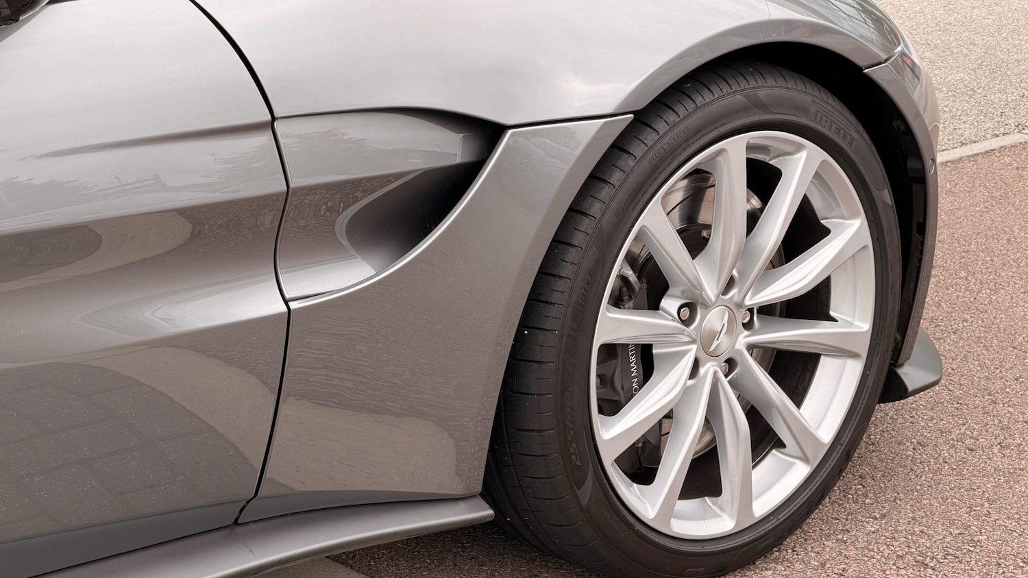 Used Aston Martin Vantage 2019 for sale - 76082125: Photo 18