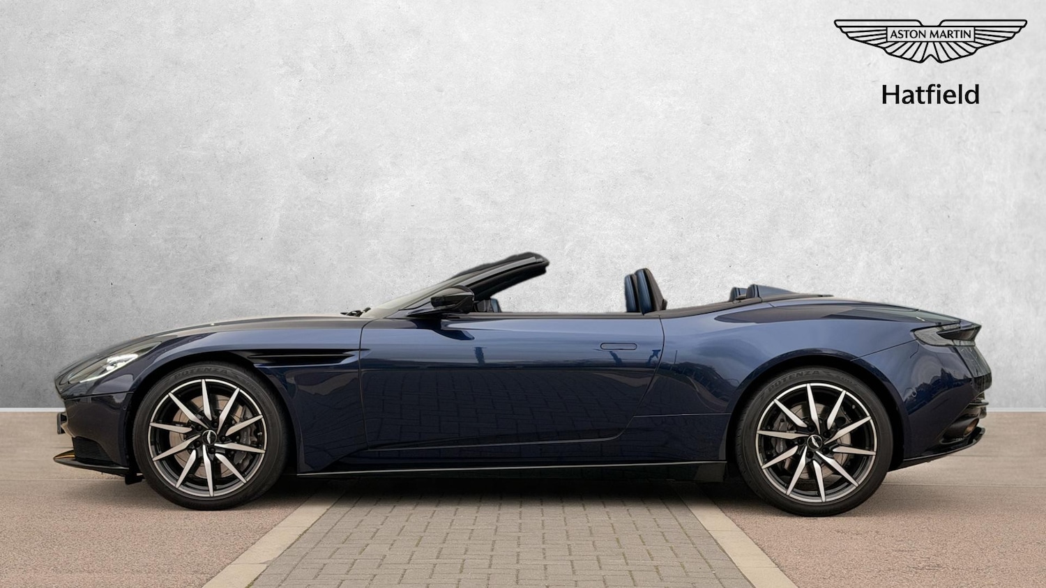 Used Aston Martin DB11 2018 for sale - 76257866: Photo 13