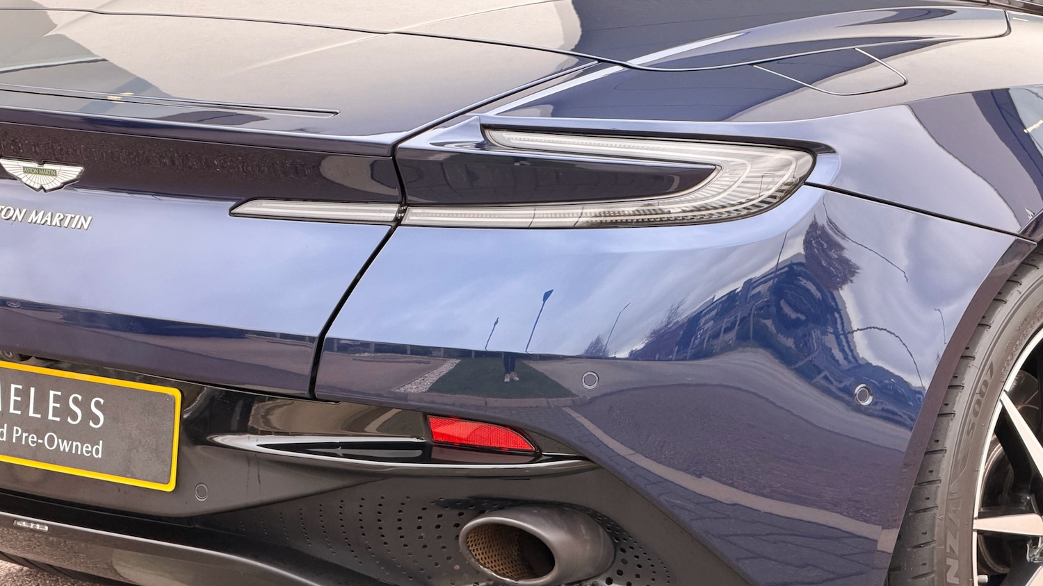 Used Aston Martin DB11 2018 for sale - 76257866: Photo 24