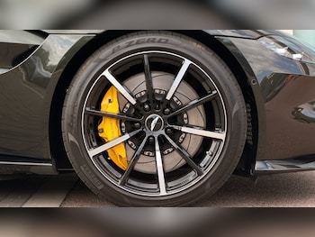Used Aston Martin Vantage 2023 for sale - 79346552: Photo
