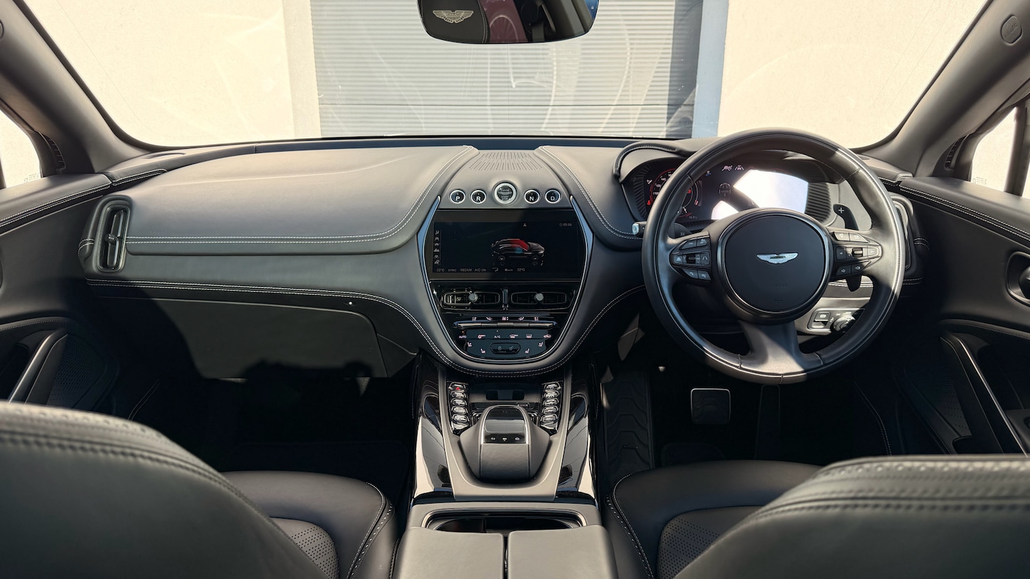 Used Aston Martin DBX 2024 for sale - 76106984: Photo 10