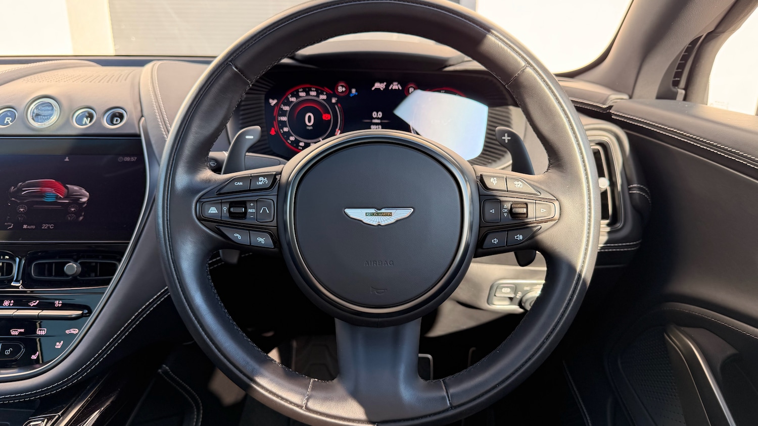 Used Aston Martin DBX 2024 for sale - 76106984: Photo 11