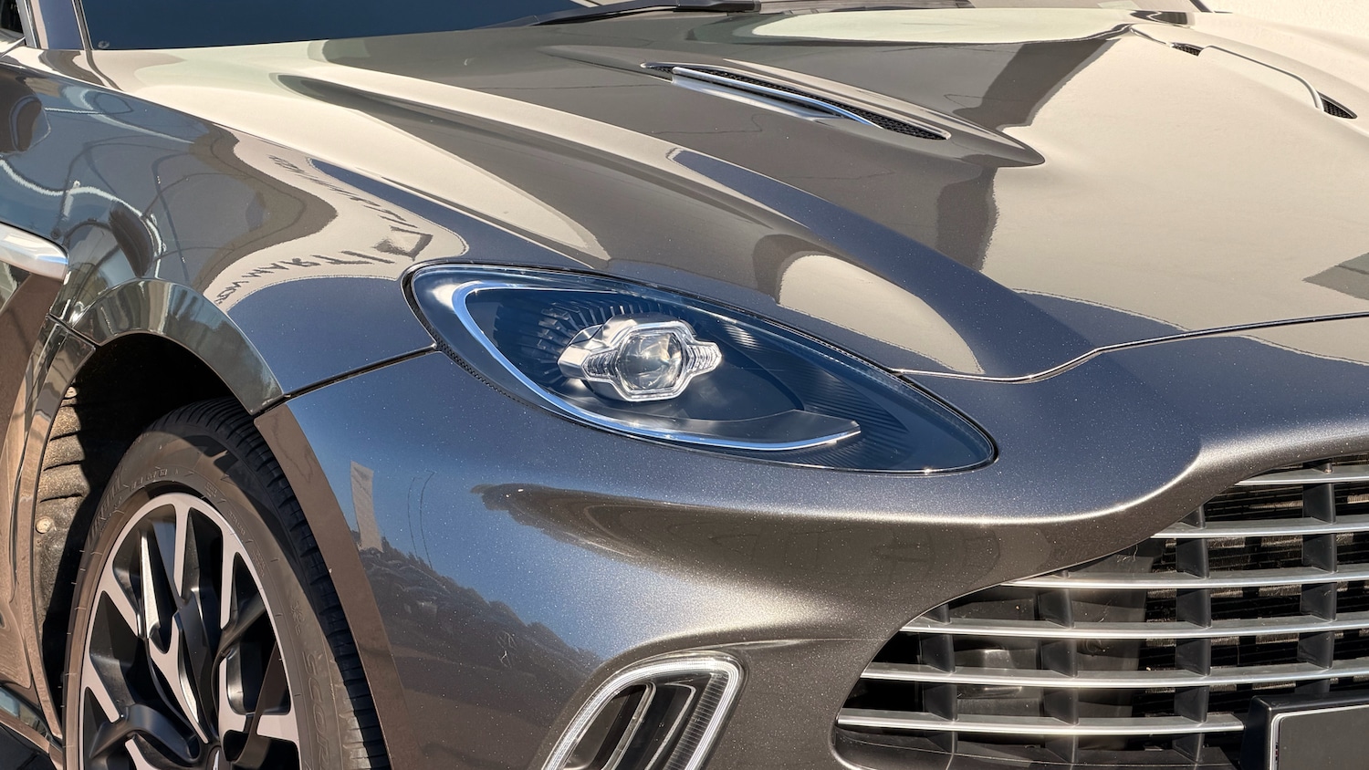 Used Aston Martin DBX 2024 for sale - 76106984: Photo 16