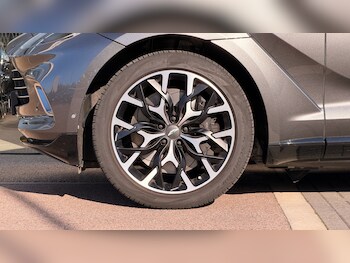 Used Aston Martin DBX 2024 for sale - 76106984: Photo 4