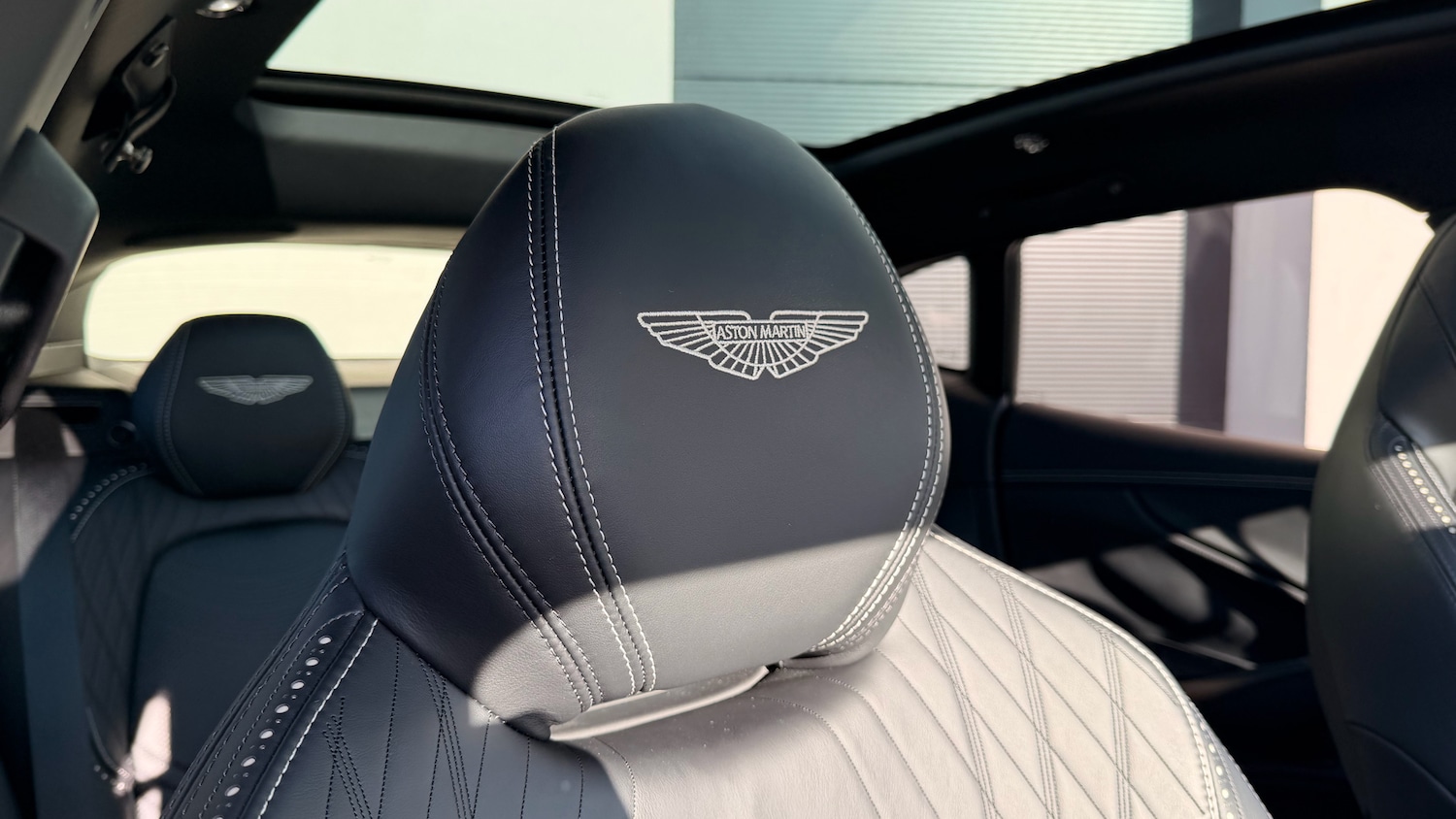 Used Aston Martin DBX 2024 for sale - 76106984: Photo 5