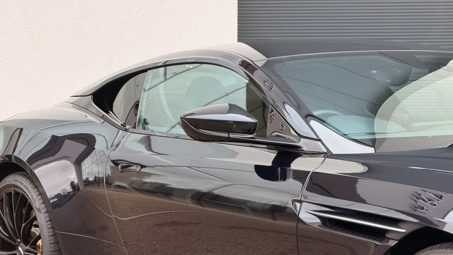 Used Aston Martin DB11 2022 for sale - 76836823: Photo 18