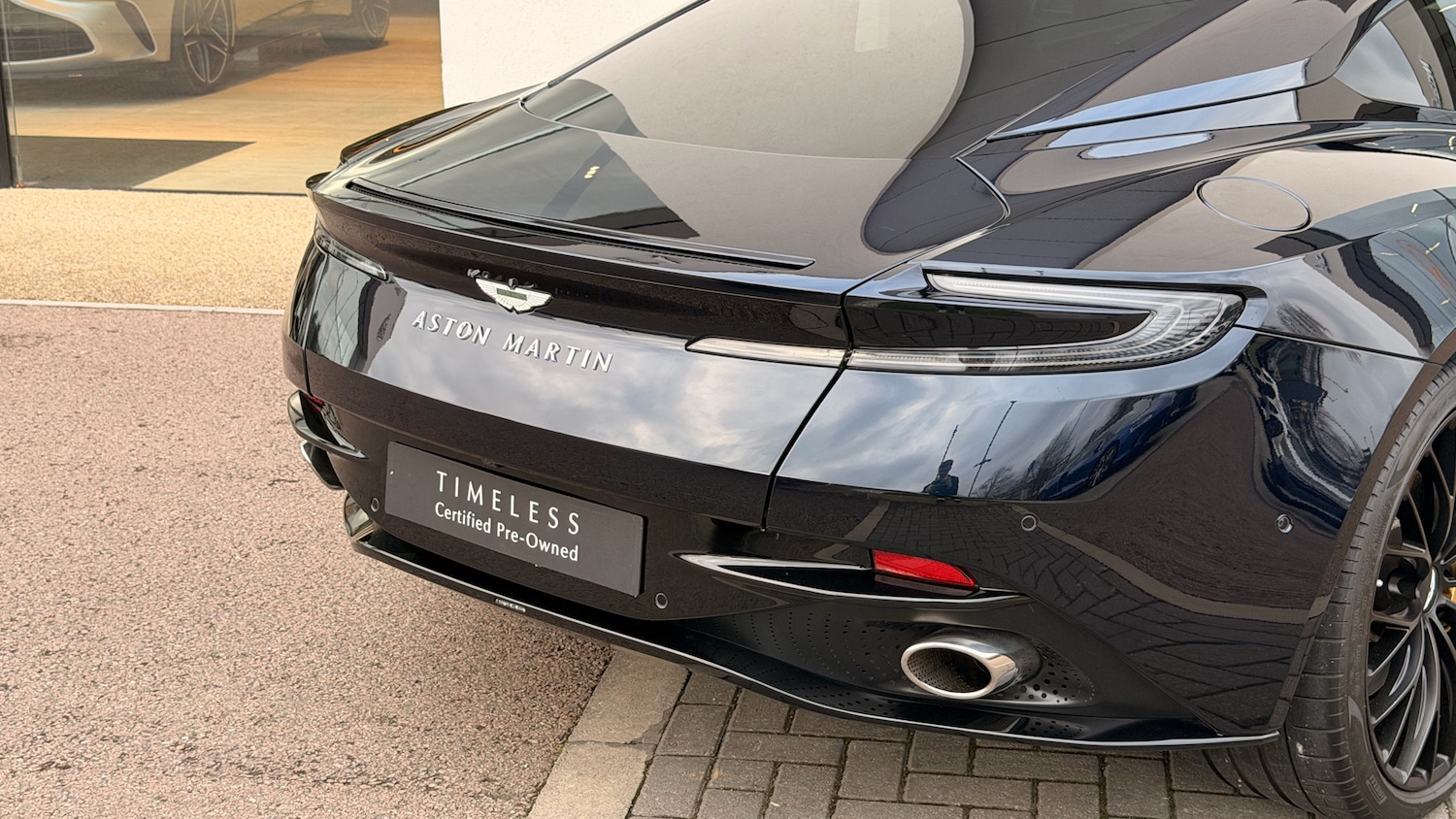 Used Aston Martin DB11 2022 for sale - 76836823: Photo 8