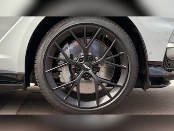 Used Aston Martin DBX 2025 for sale - 78694457: Photo