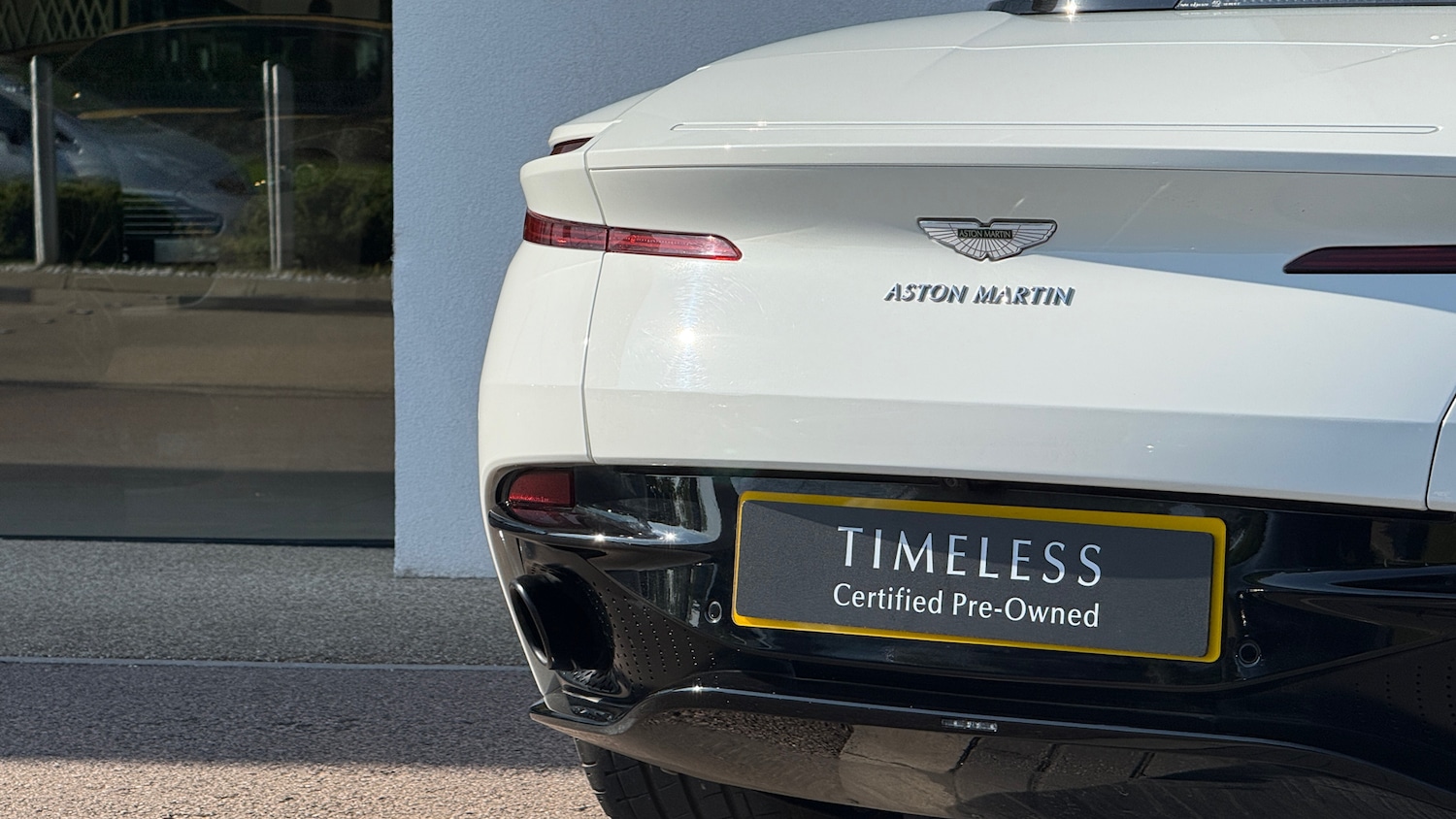 Used Aston Martin DB11 2018 for sale - 77303542: Photo 18