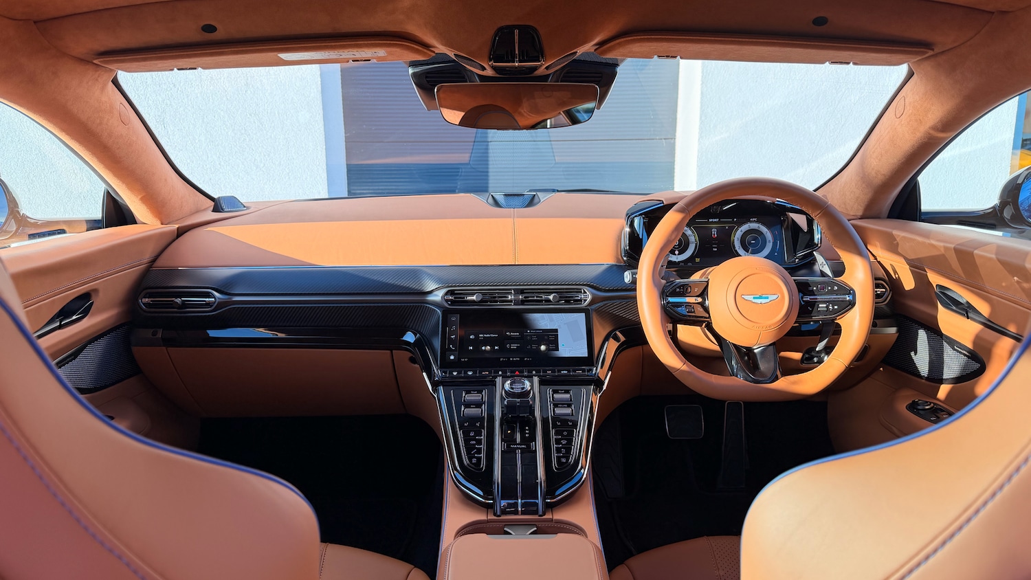 Used Aston Martin Vantage 2025 for sale - 77107543: Photo 10