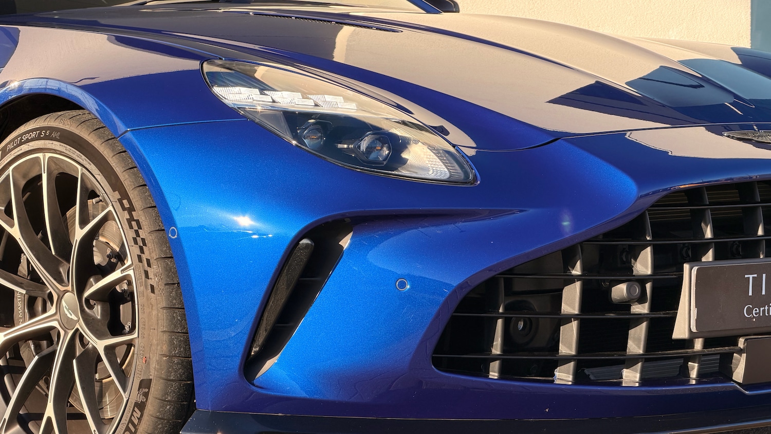 Used Aston Martin Vantage 2025 for sale - 77107543: Photo 18