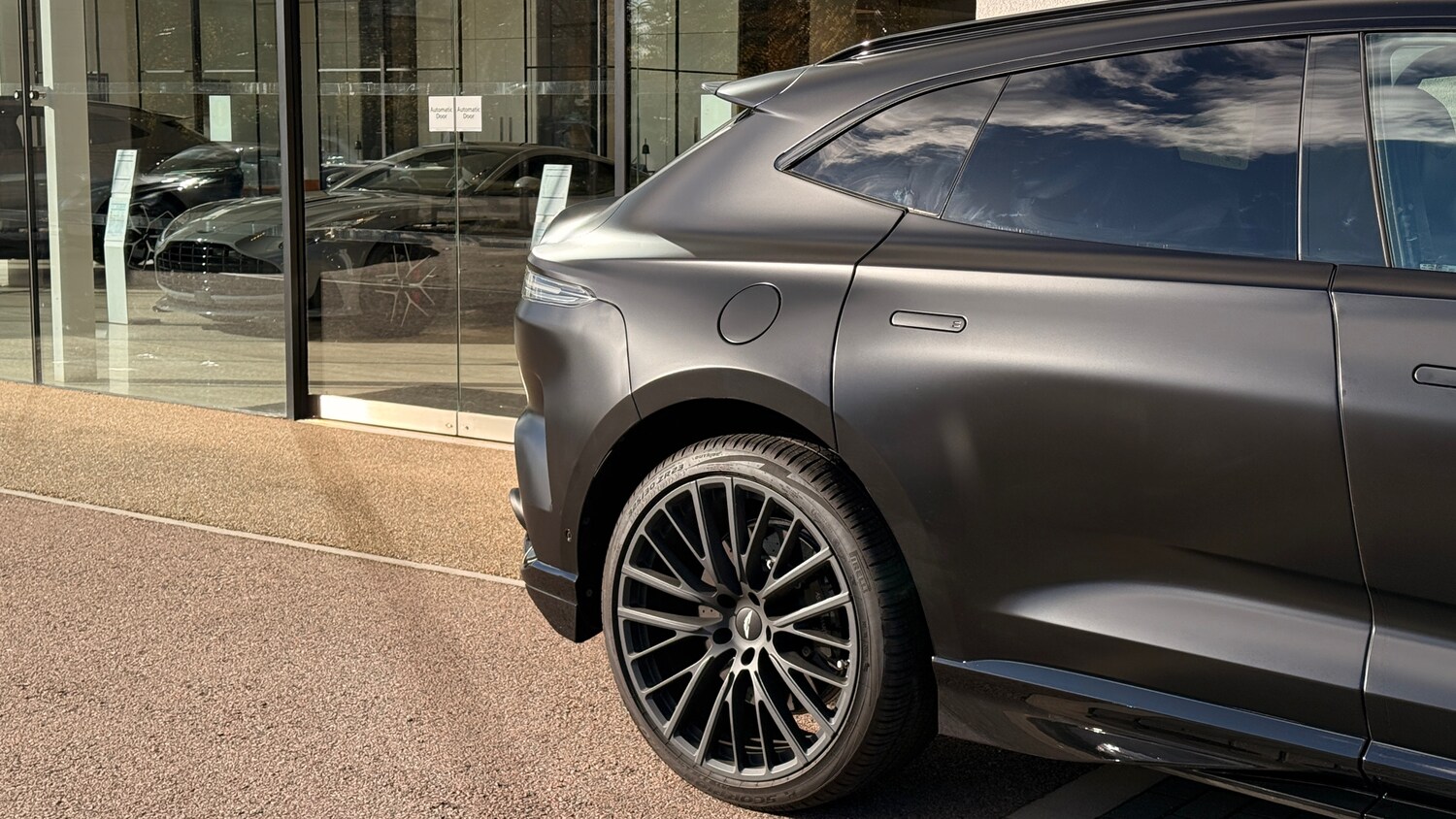 Used Aston Martin DBX 2022 for sale - 76334923: Photo 17