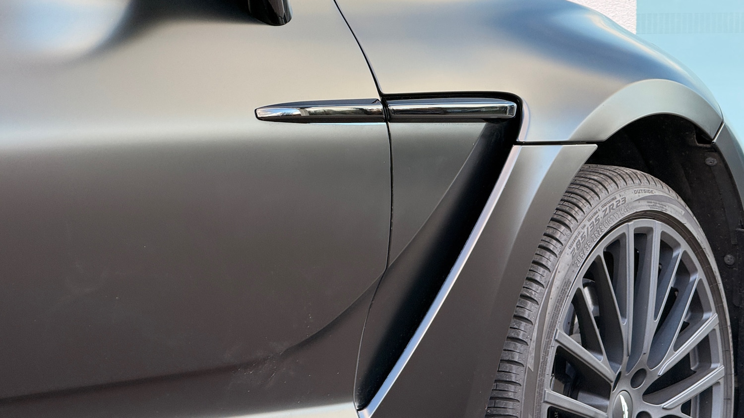 Used Aston Martin DBX 2022 for sale - 76334923: Photo 9