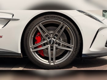 Used Aston Martin Vantage 2026 for sale - 79346517: Photo