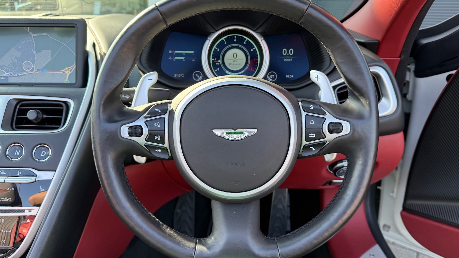 Used Aston Martin DB11 for sale - 76470943: Photo 11