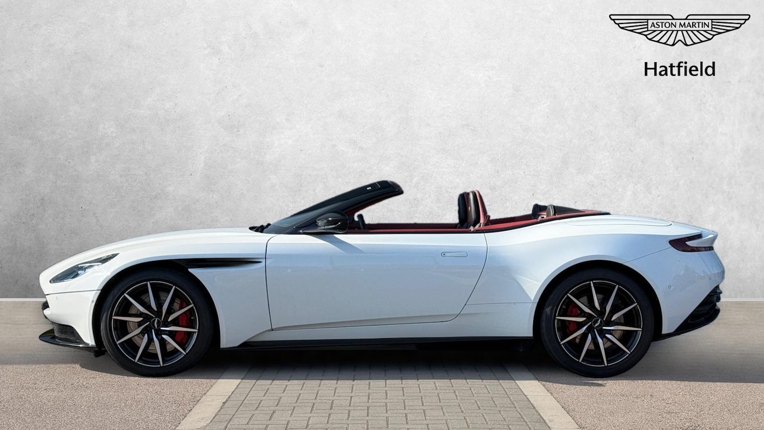 Used Aston Martin DB11 for sale - 76470943: Photo 13