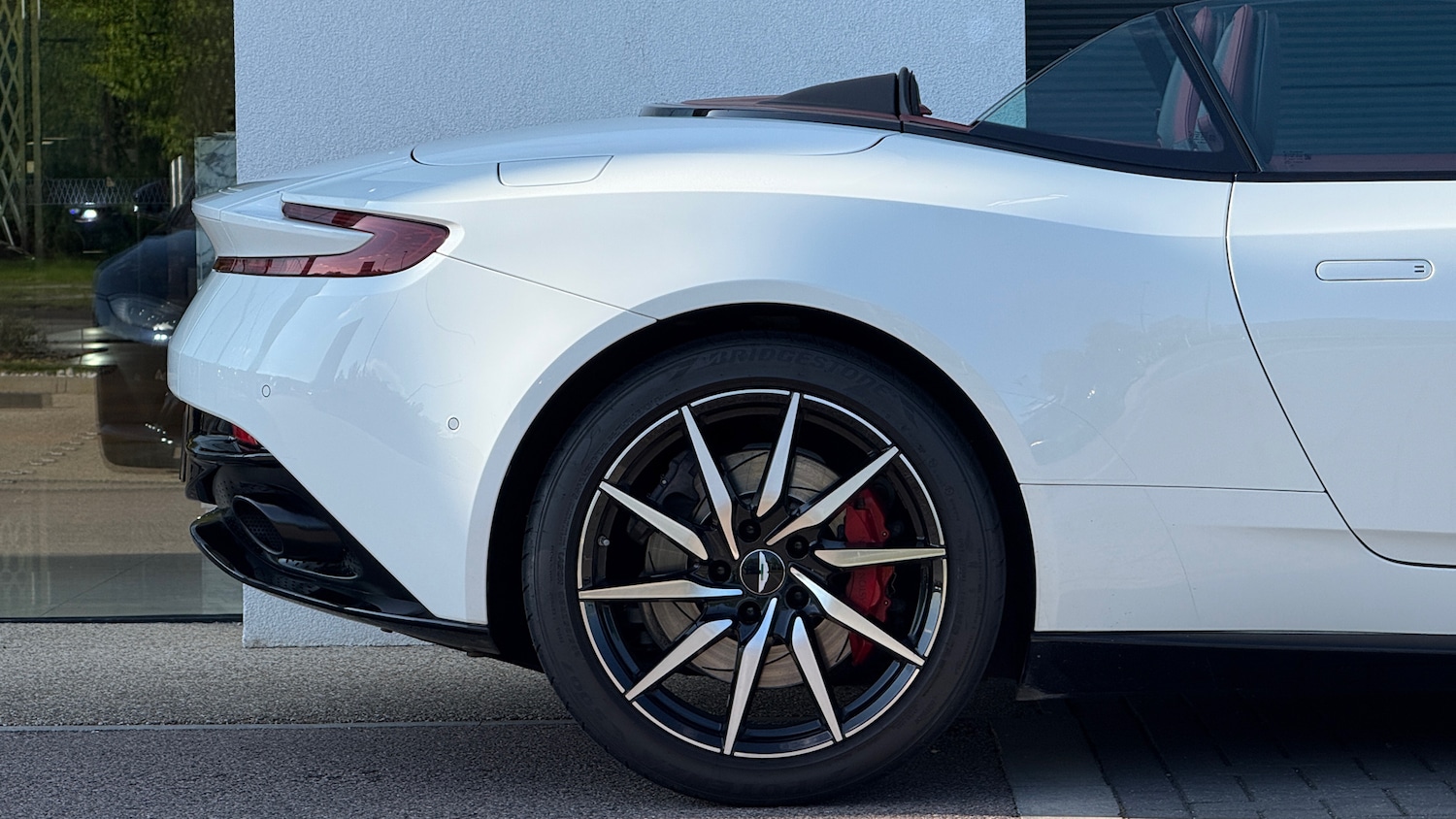 Used Aston Martin DB11 for sale - 76470943: Photo 15