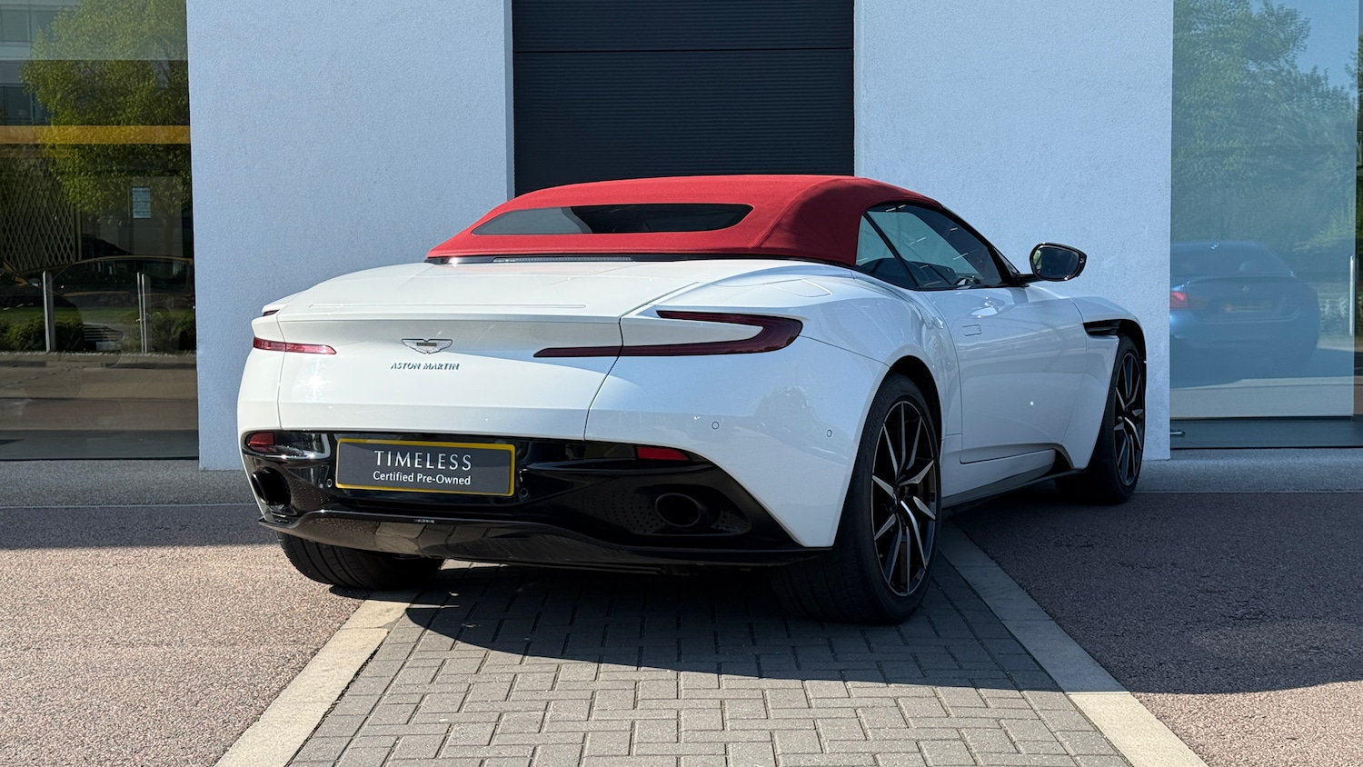 Used Aston Martin DB11 for sale - 76470943: Photo 17