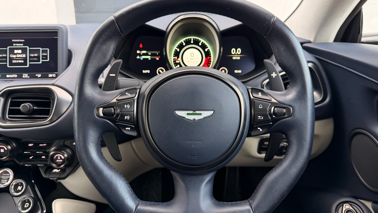 Used Aston Martin Vantage 2023 for sale - 77494623: Photo 11