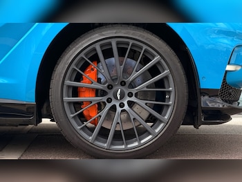 Used Aston Martin DBX 2023 for sale - 78998024: Photo