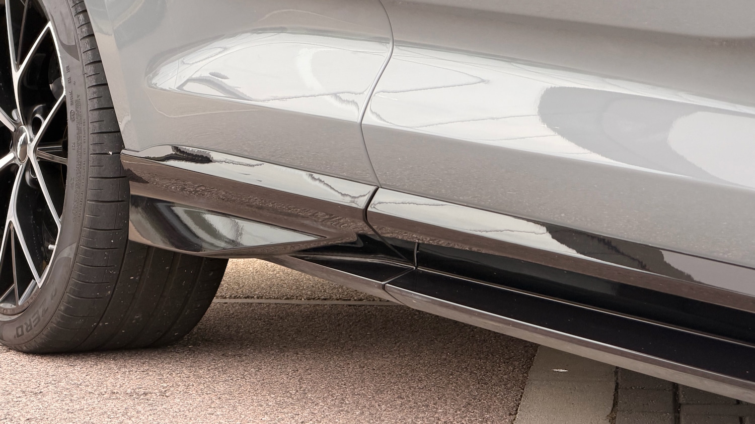 Used Aston Martin DBX for sale - 78004730: Photo 19