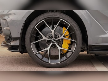 Used Aston Martin DBX 2023 for sale - 78004730: Photo