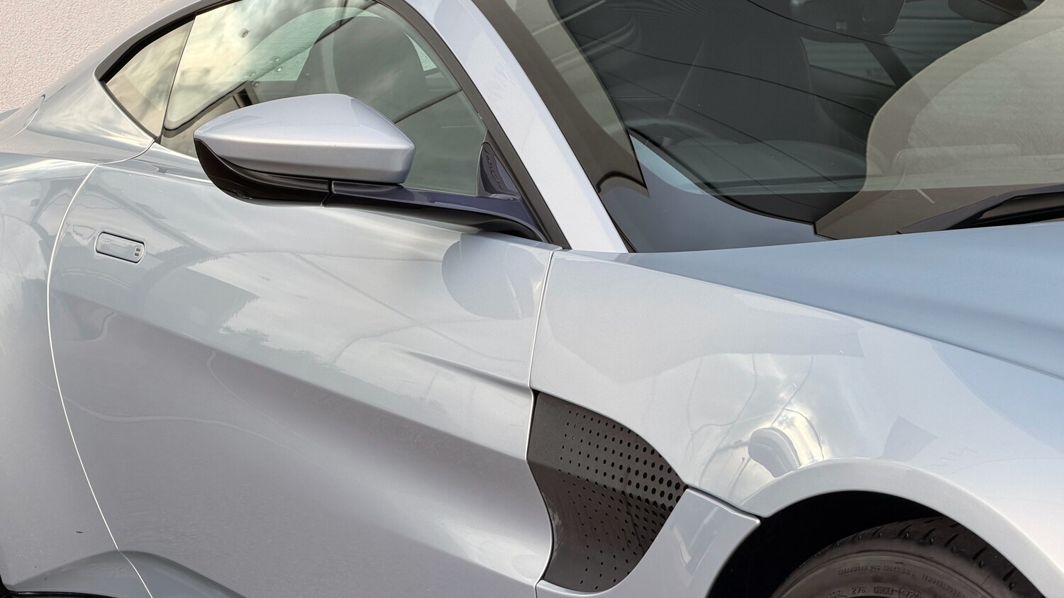 Used Aston Martin Vantage 2019 for sale - 76510584: Photo 16