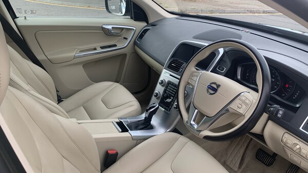 Used Volvo XC60 2017 for sale - 76228666: Photo 11
