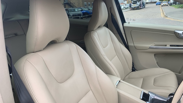Used Volvo XC60 2017 for sale - 76228666: Photo 42