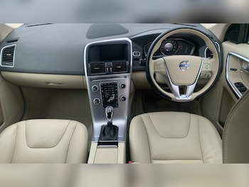 Used Volvo XC60 2017 for sale - 76228666: Photo