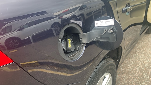 Used Volvo XC60 2017 for sale - 76228666: Photo 50
