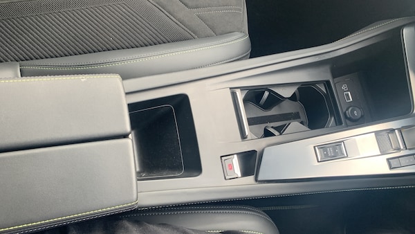 Used Peugeot 408 2024 for sale - 75494856: Photo 21