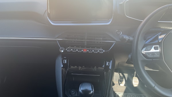 Used Peugeot 2008 2022 for sale - 76043877: Photo 10