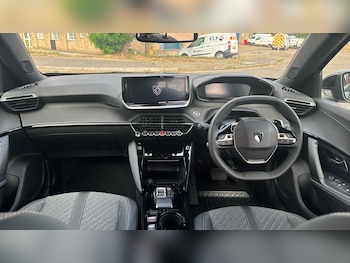 Used Peugeot 2008 2025 for sale - 75747838: Photo