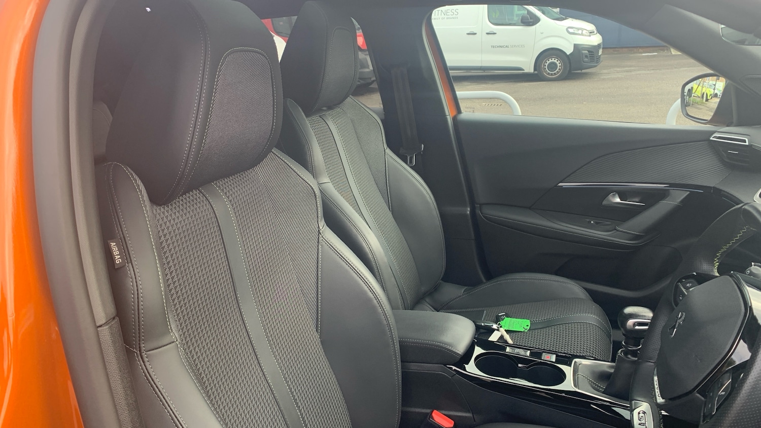 Used Peugeot 2008 2022 for sale - 76296628: Photo 42