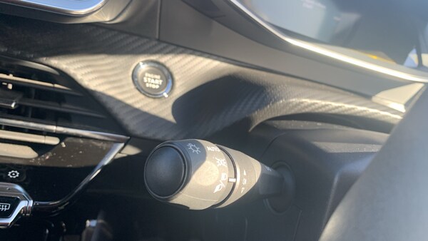 Used Peugeot 2008 2022 for sale - 75992276: Photo 27