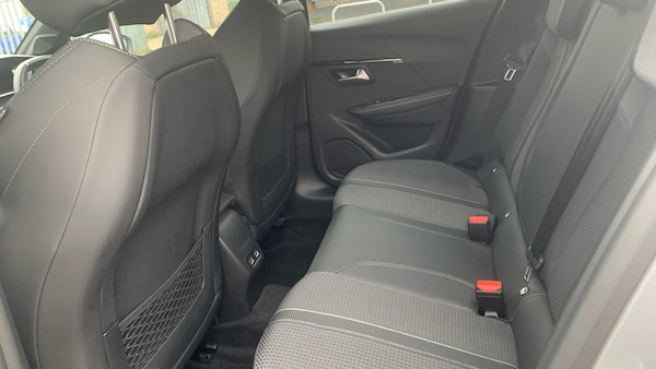 Used Peugeot 208 2023 for sale - 76190401: Photo 33