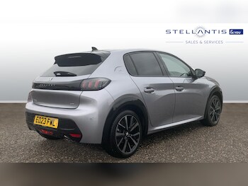Used Peugeot 208 2023 for sale - 76190401: Photo 3