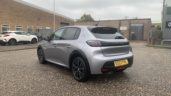 Used Peugeot 208 2023 for sale - 76190401: Photo 5