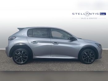 Used Peugeot 208 2023 for sale - 75901301: Photo