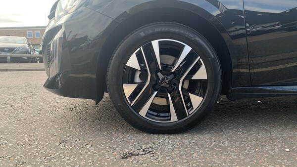 Used Peugeot 208 2024 for sale - 76228678: Photo 14