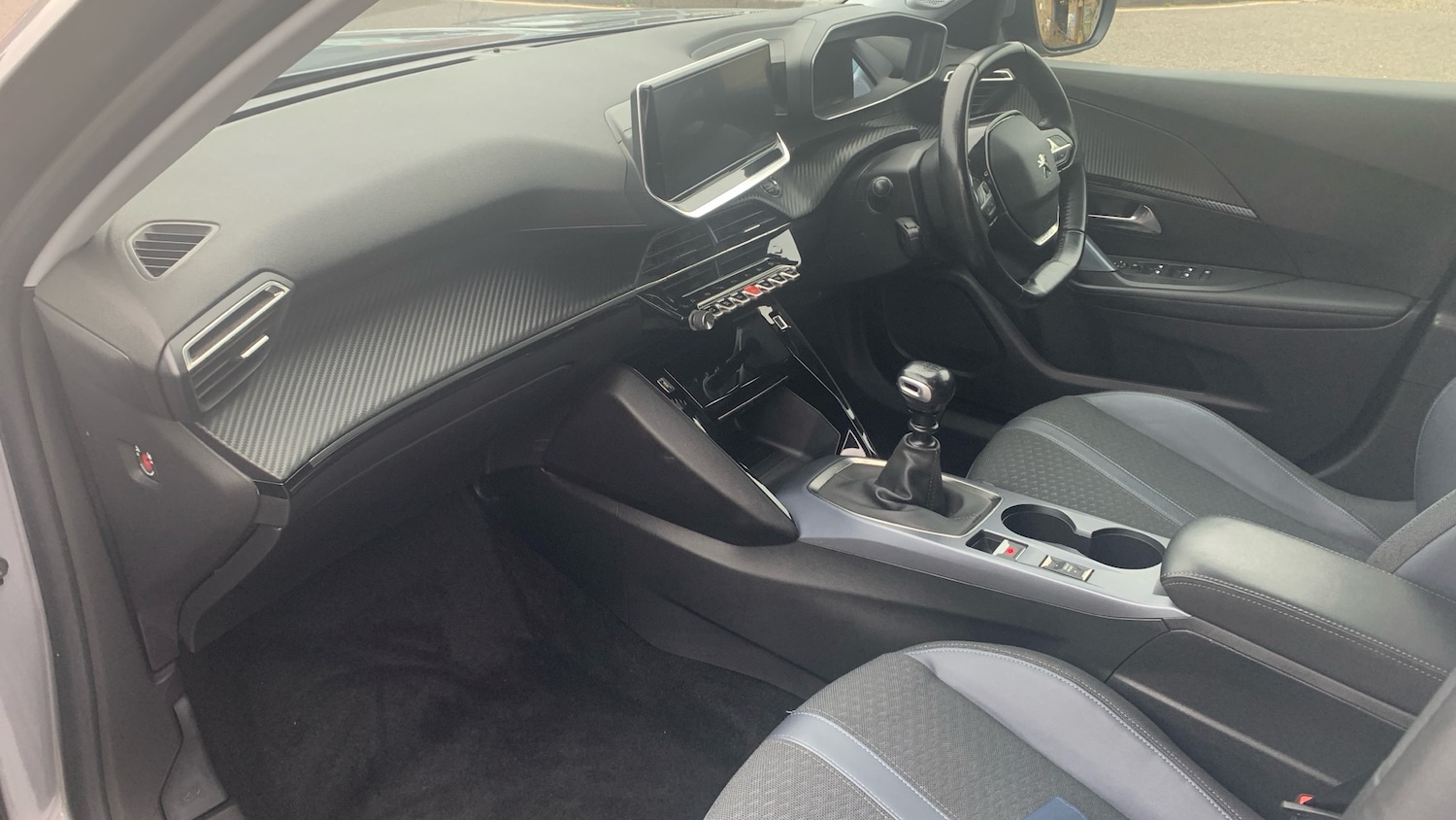 Used Peugeot 2008 2020 for sale - 76260936: Photo 12