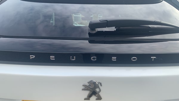 Used Peugeot 2008 2022 for sale - 76110295: Photo 26