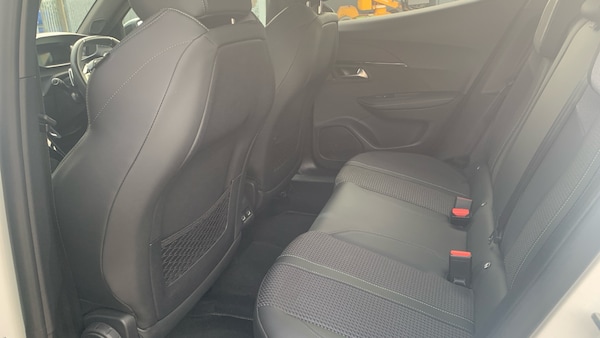 Used Peugeot 2008 2022 for sale - 76110295: Photo 33