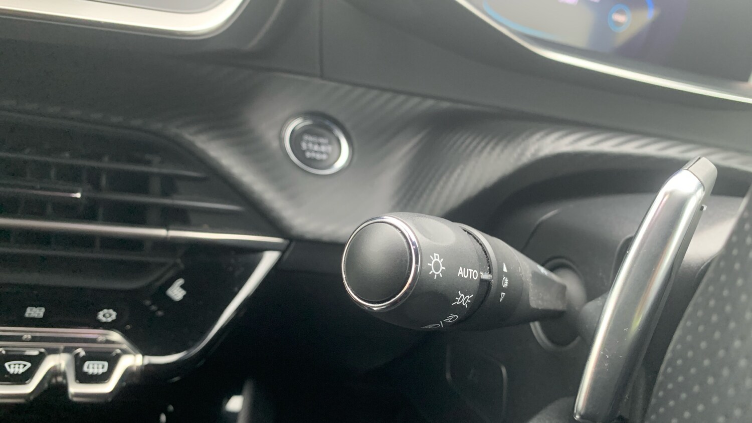 Used Peugeot 2008 2023 for sale - 76248411: Photo 27